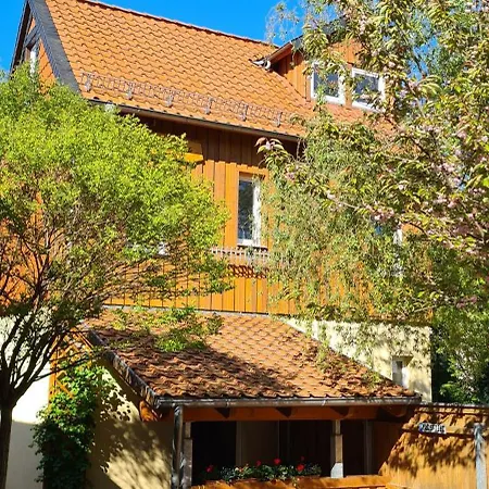 Burgfried בית נופש ורניגרוד