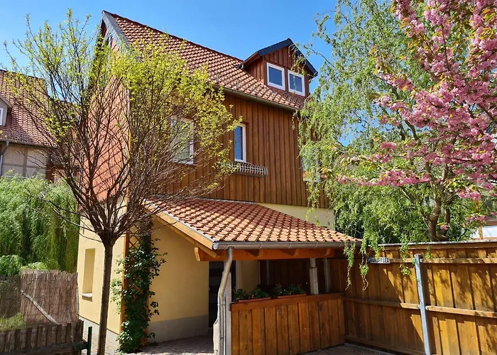 Burgfried בית נופש ורניגרוד